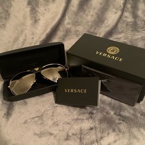 Versace Sunglasses, VE2150Q